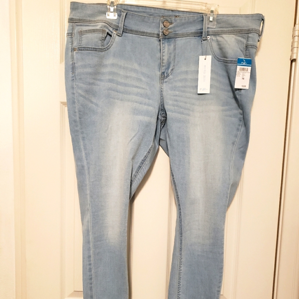 RUE 21 Jeans